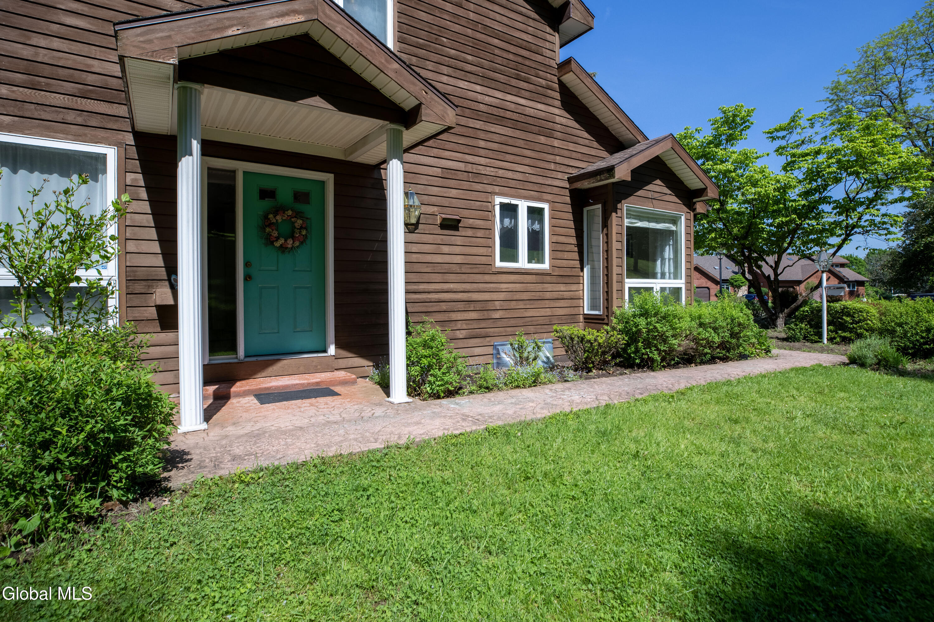 32 Lillian Lane Troy NY 12180