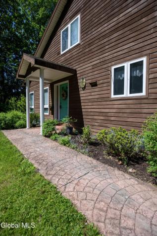 32 Lillian Lane Troy NY 12180