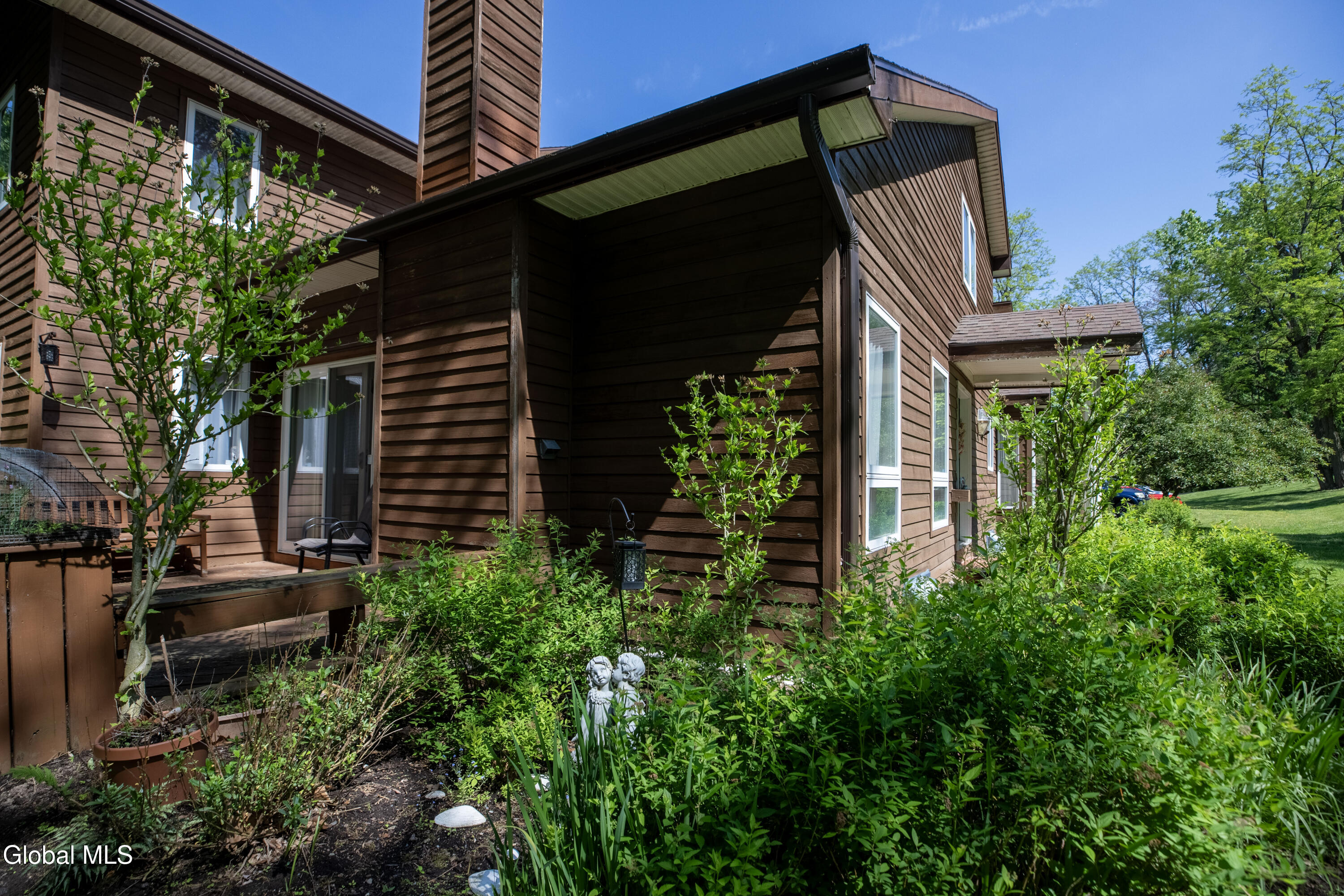 32 Lillian Lane Troy NY 12180