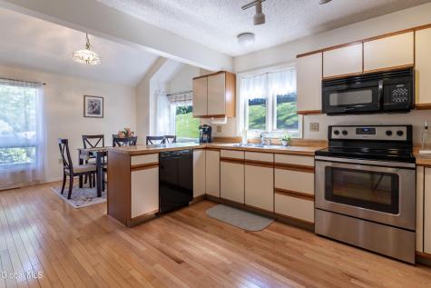 32 Lillian Lane Troy NY 12180