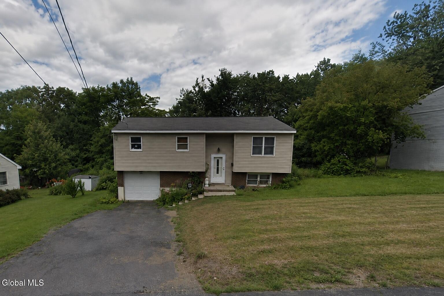 11 Alpine Street Rensselaer NY 12144