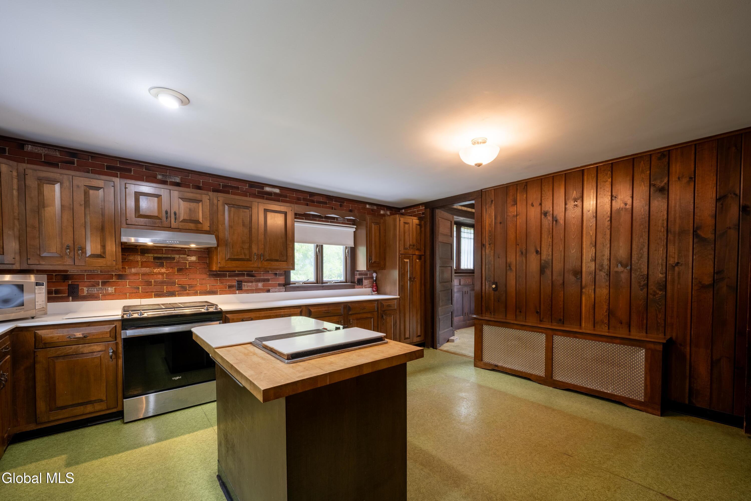 92 Champlain Avenue Ticonderoga NY 12883