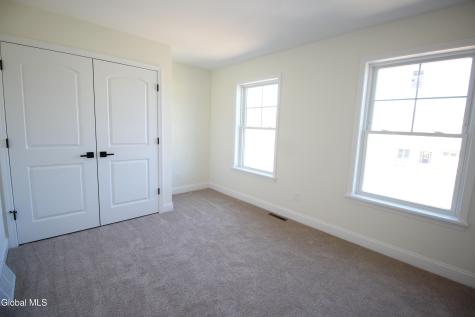 13 A Wyatt's Way Clifton Park NY 12065