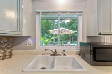 7 Acorn Avenue Clifton Park NY 12065