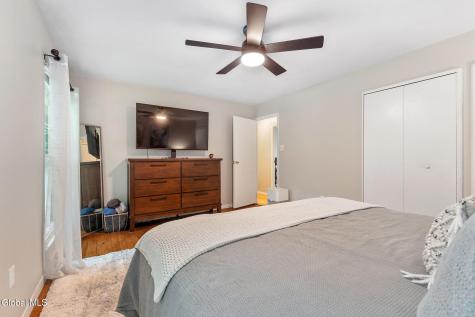7 Acorn Avenue Clifton Park NY 12065