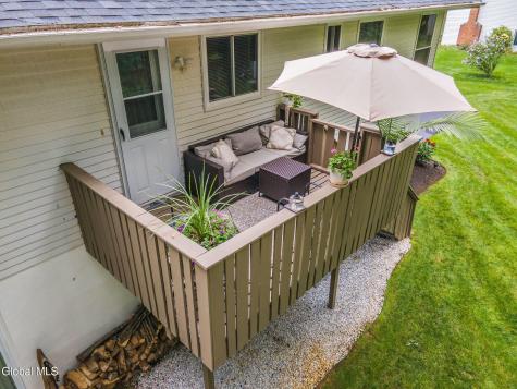 7 Acorn Avenue Clifton Park NY 12065