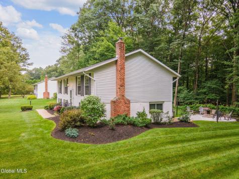 7 Acorn Avenue Clifton Park NY 12065