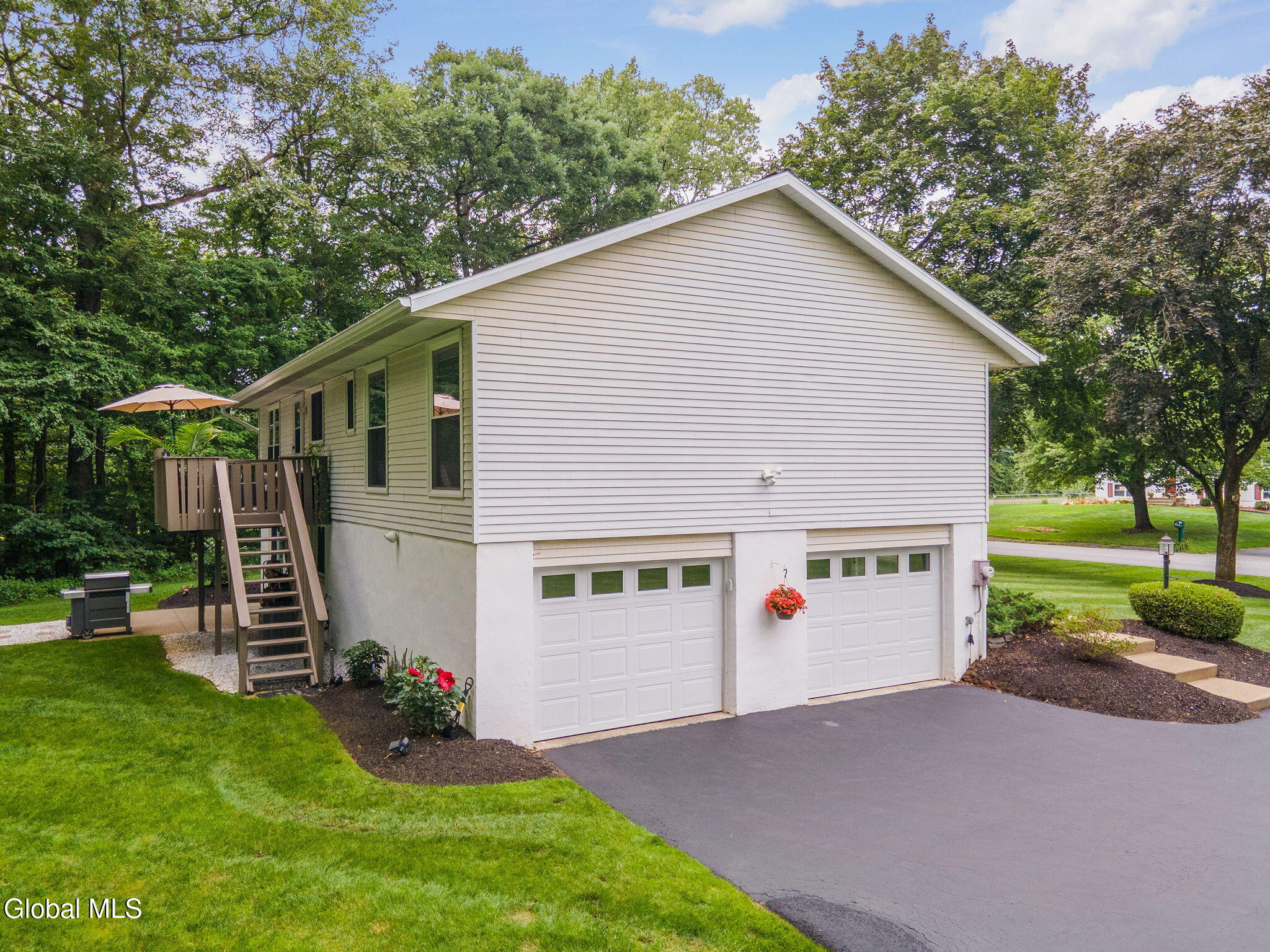 7 Acorn Avenue Clifton Park NY 12065