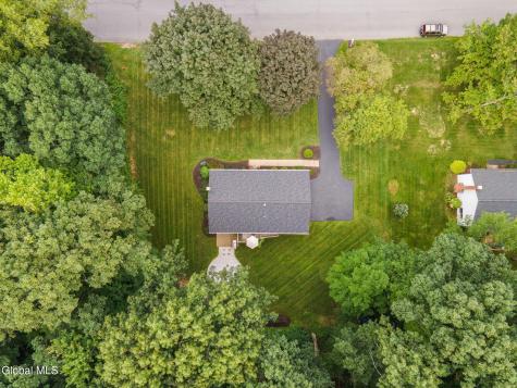 7 Acorn Avenue Clifton Park NY 12065