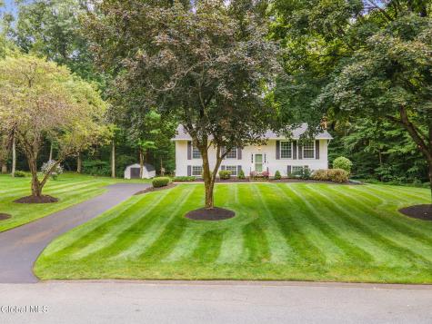 7 Acorn Avenue Clifton Park NY 12065