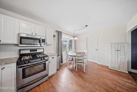 21 Twilight Terrace Loudonville NY 12211