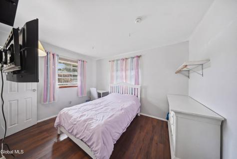 21 Twilight Terrace Loudonville NY 12211