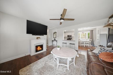 21 Twilight Terrace Loudonville NY 12211