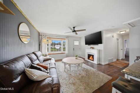 21 Twilight Terrace Loudonville NY 12211