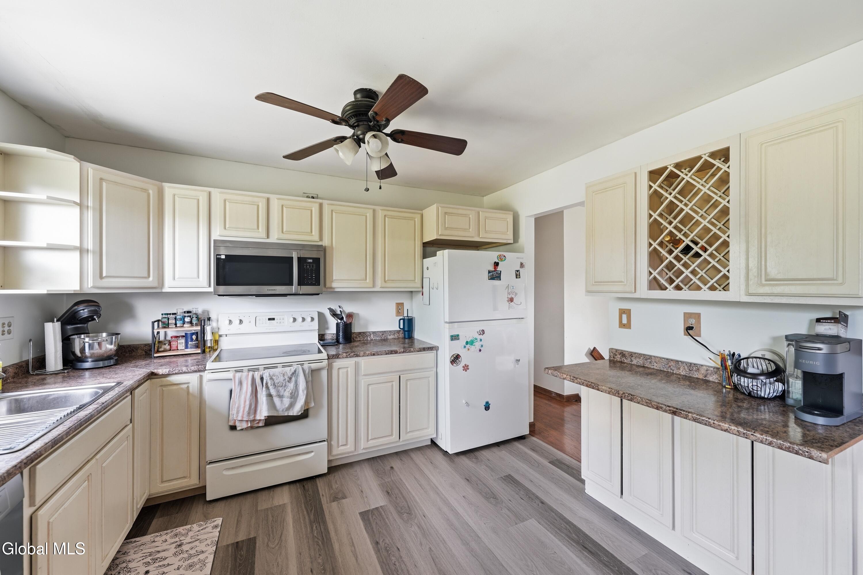 5 Suncrest Drive Waterford NY 12188