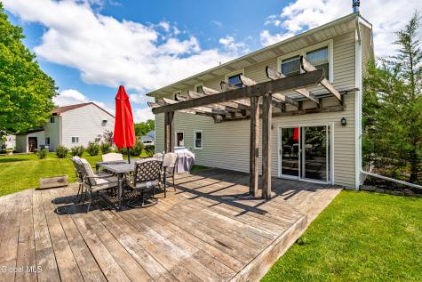 5 Suncrest Drive Waterford NY 12188