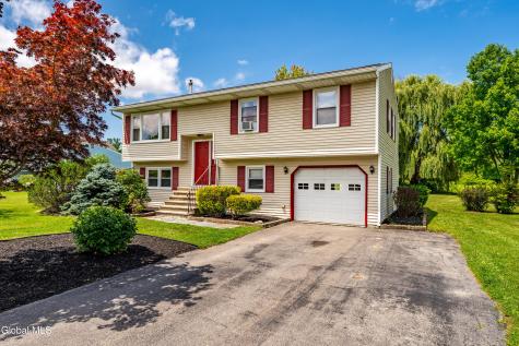 5 Suncrest Drive Waterford NY 12188