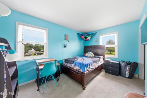 5 Suncrest Drive Waterford NY 12188