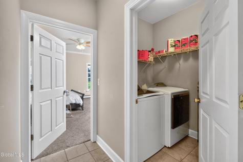 39 Schwaber Drive Niskayuna NY 12309