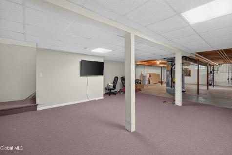 39 Schwaber Drive Niskayuna NY 12309