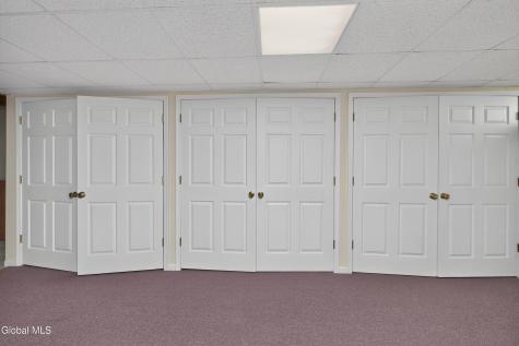 39 Schwaber Drive Niskayuna NY 12309