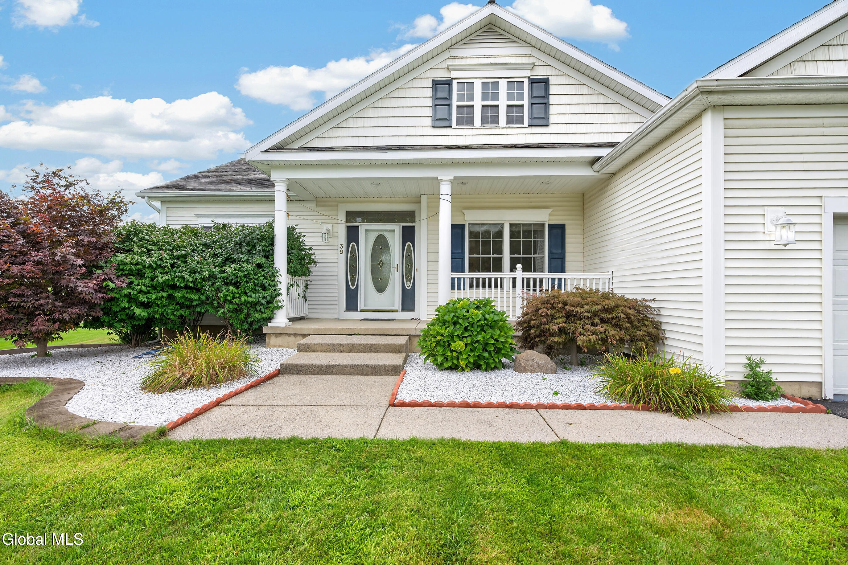 39 Schwaber Drive Niskayuna NY 12309