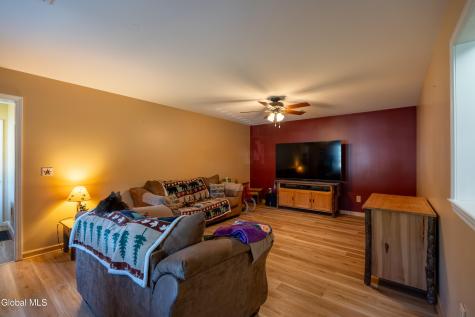 4 Leo Street Queensbury NY 12804