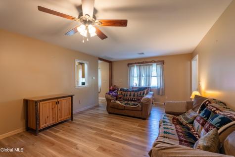 4 Leo Street Queensbury NY 12804