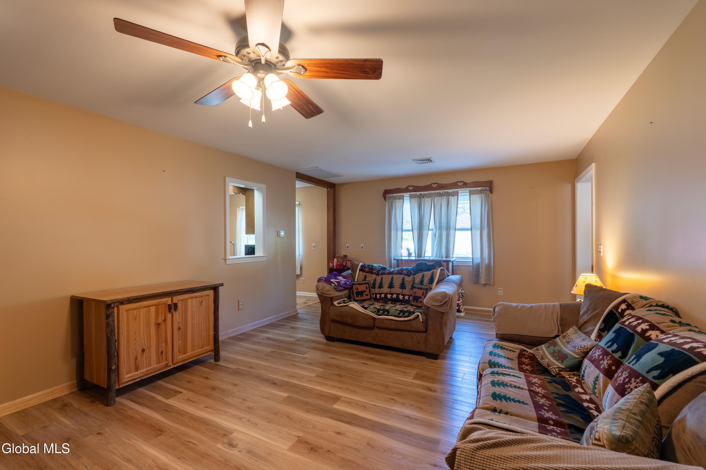 4 Leo Street Queensbury NY 12804
