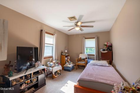 4 Leo Street Queensbury NY 12804