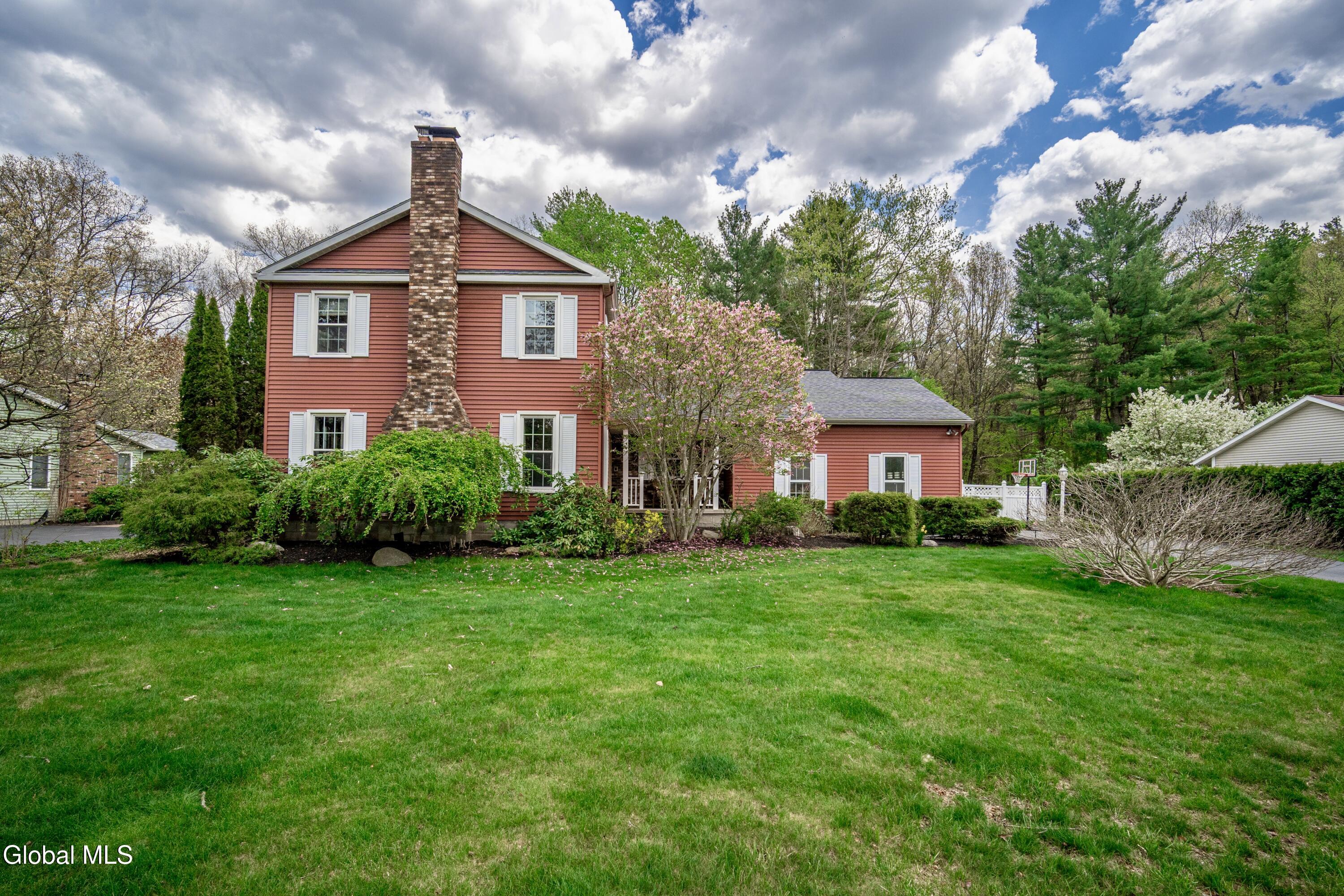 13 Royal Oak Drive Clifton Park NY 12065