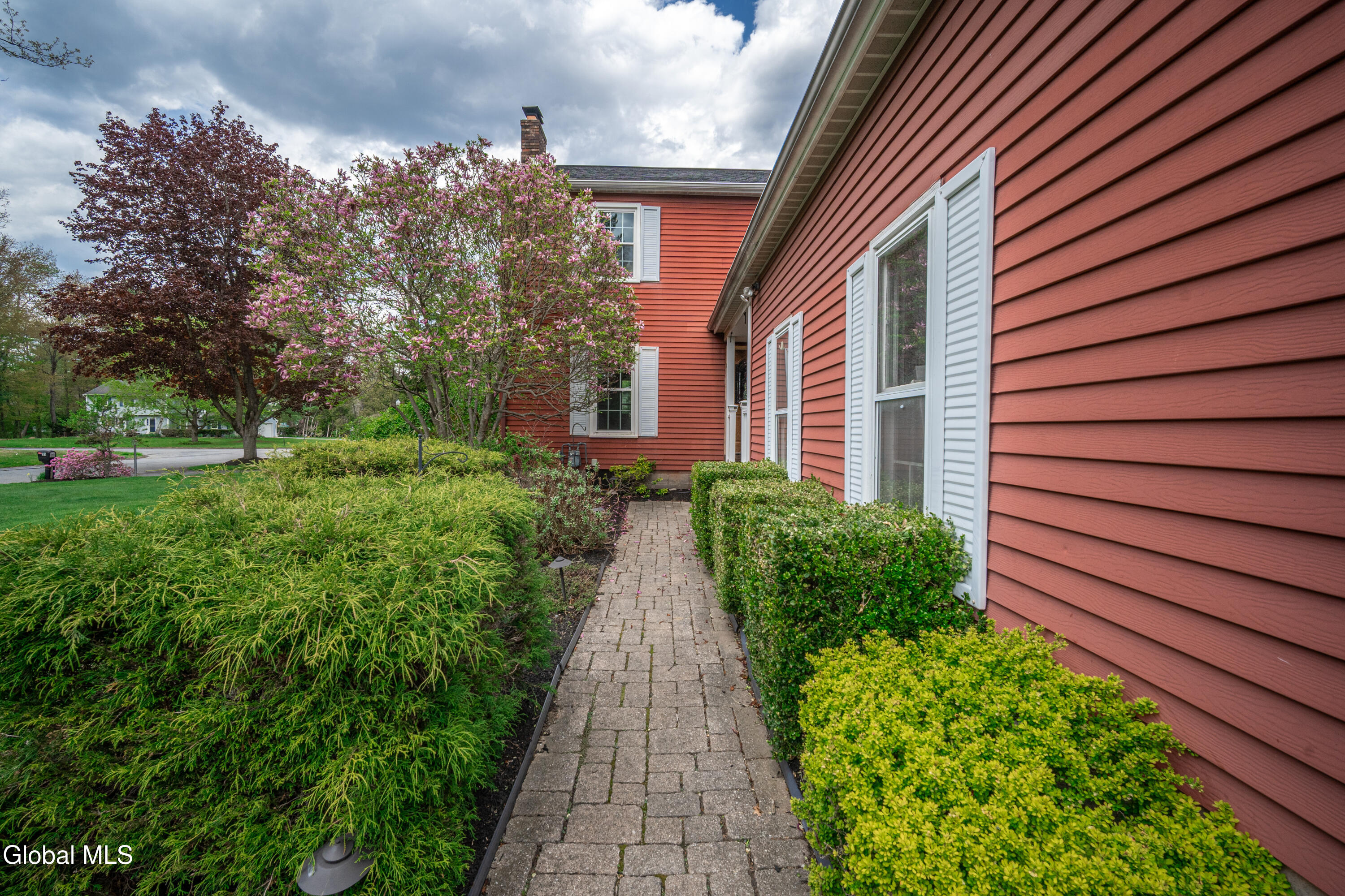 13 Royal Oak Drive Clifton Park NY 12065