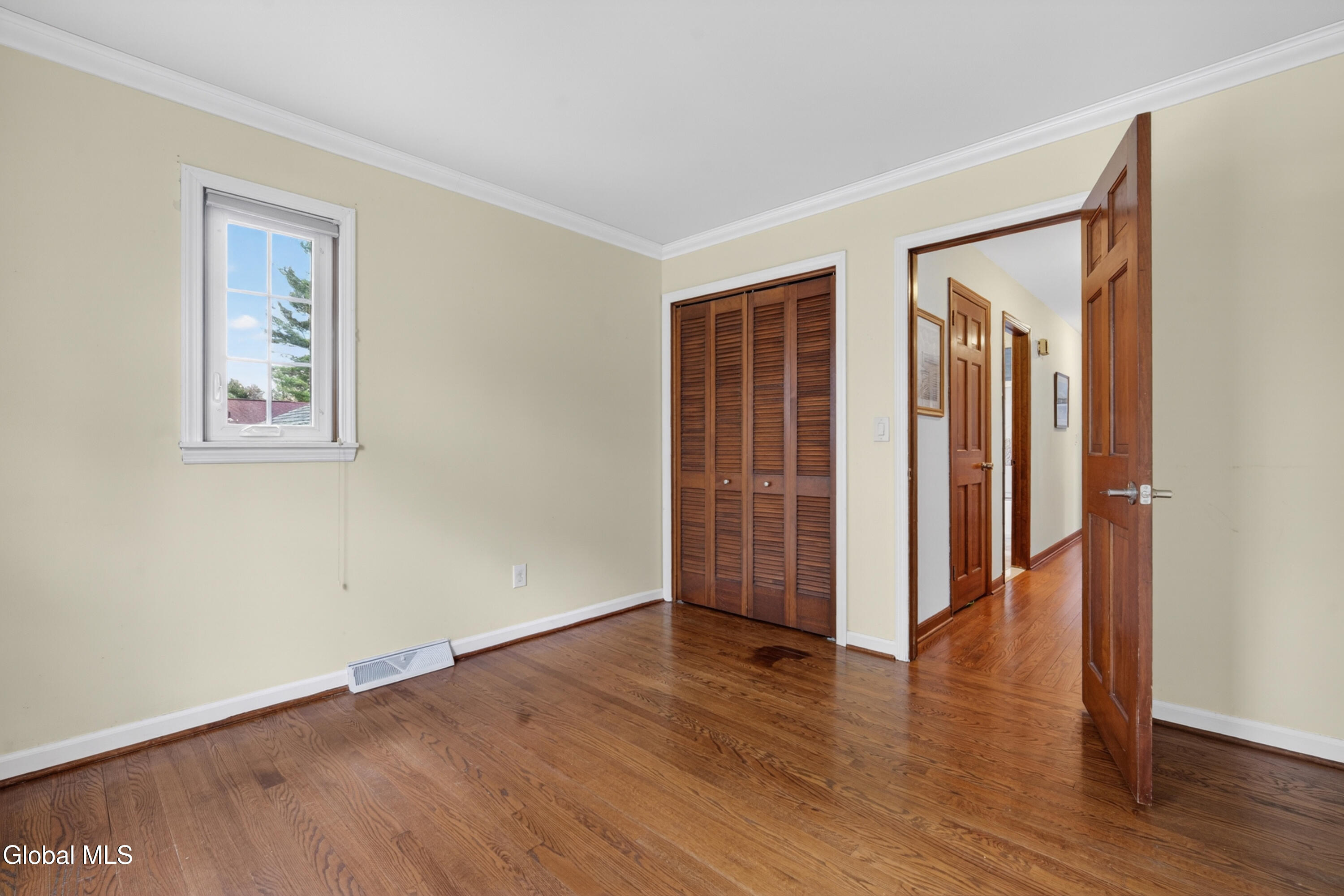 13 Royal Oak Drive Clifton Park NY 12065