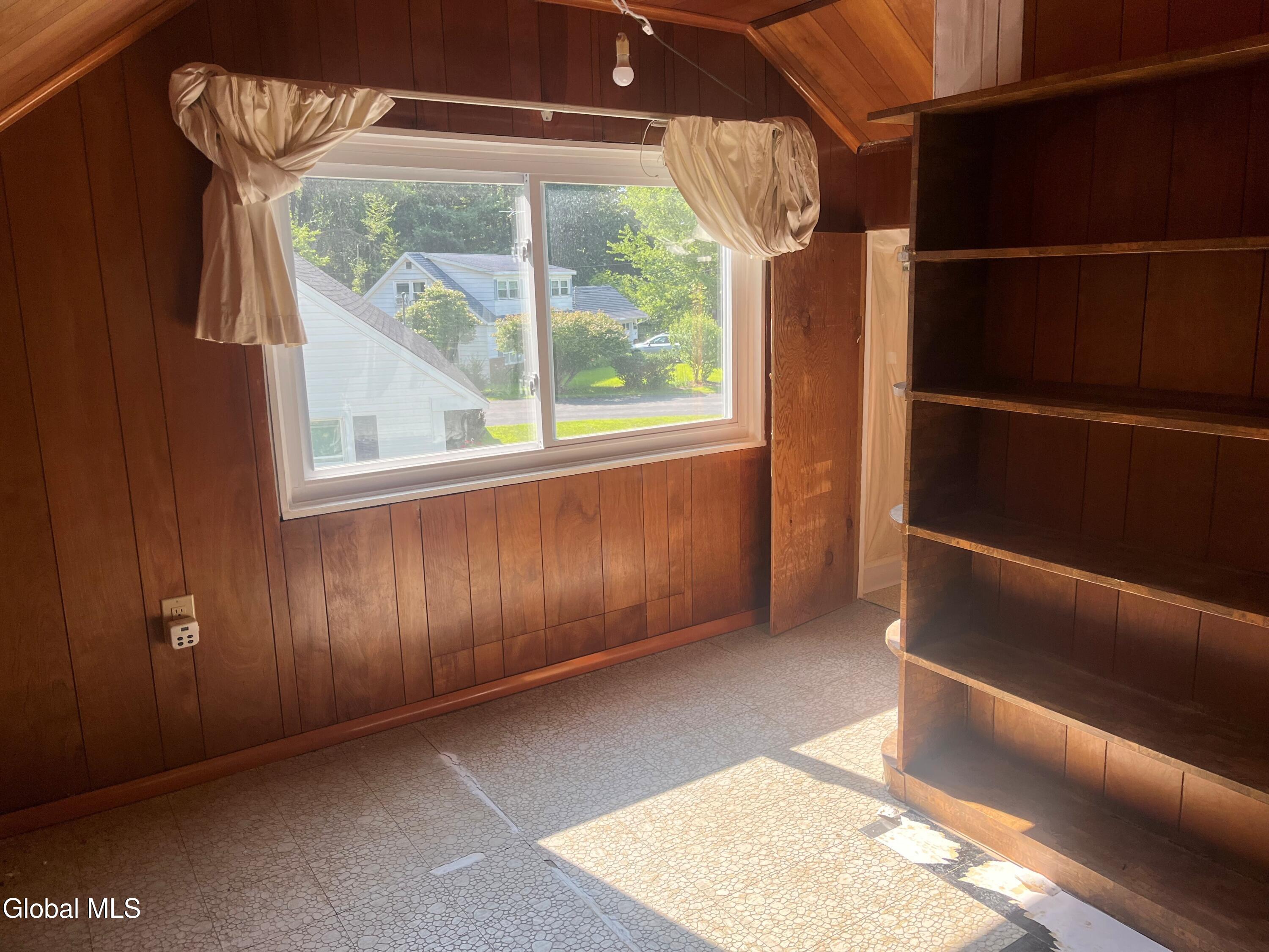2044 Pyle Road Schenectady NY 12303