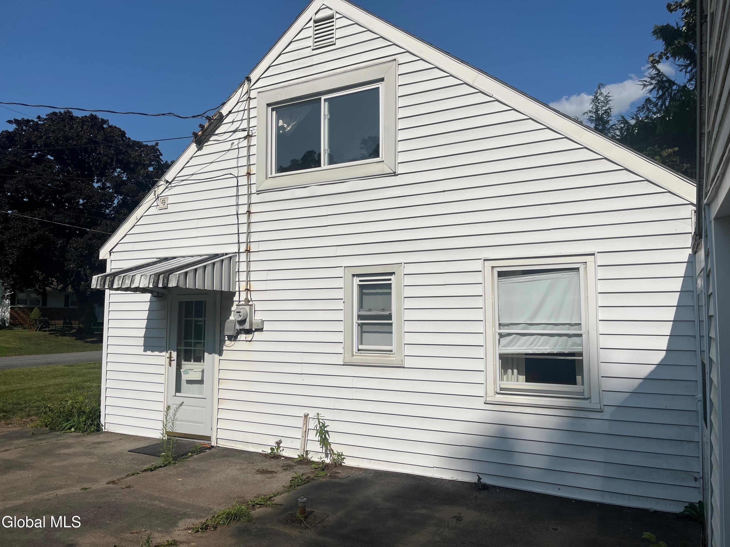 2044 Pyle Road Schenectady NY 12303