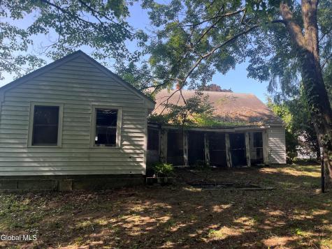 2044 Pyle Road Schenectady NY 12303