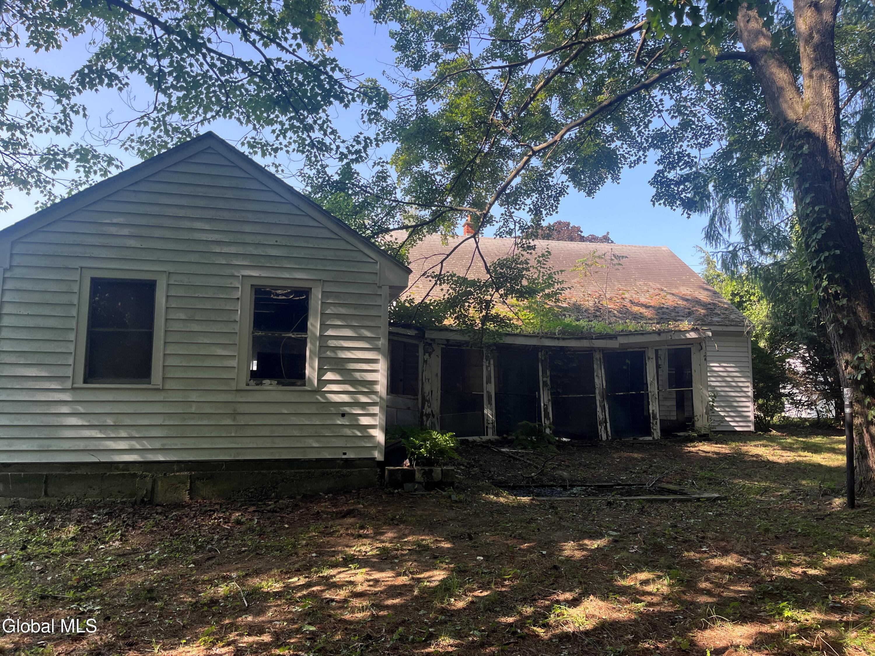 2044 Pyle Road Schenectady NY 12303