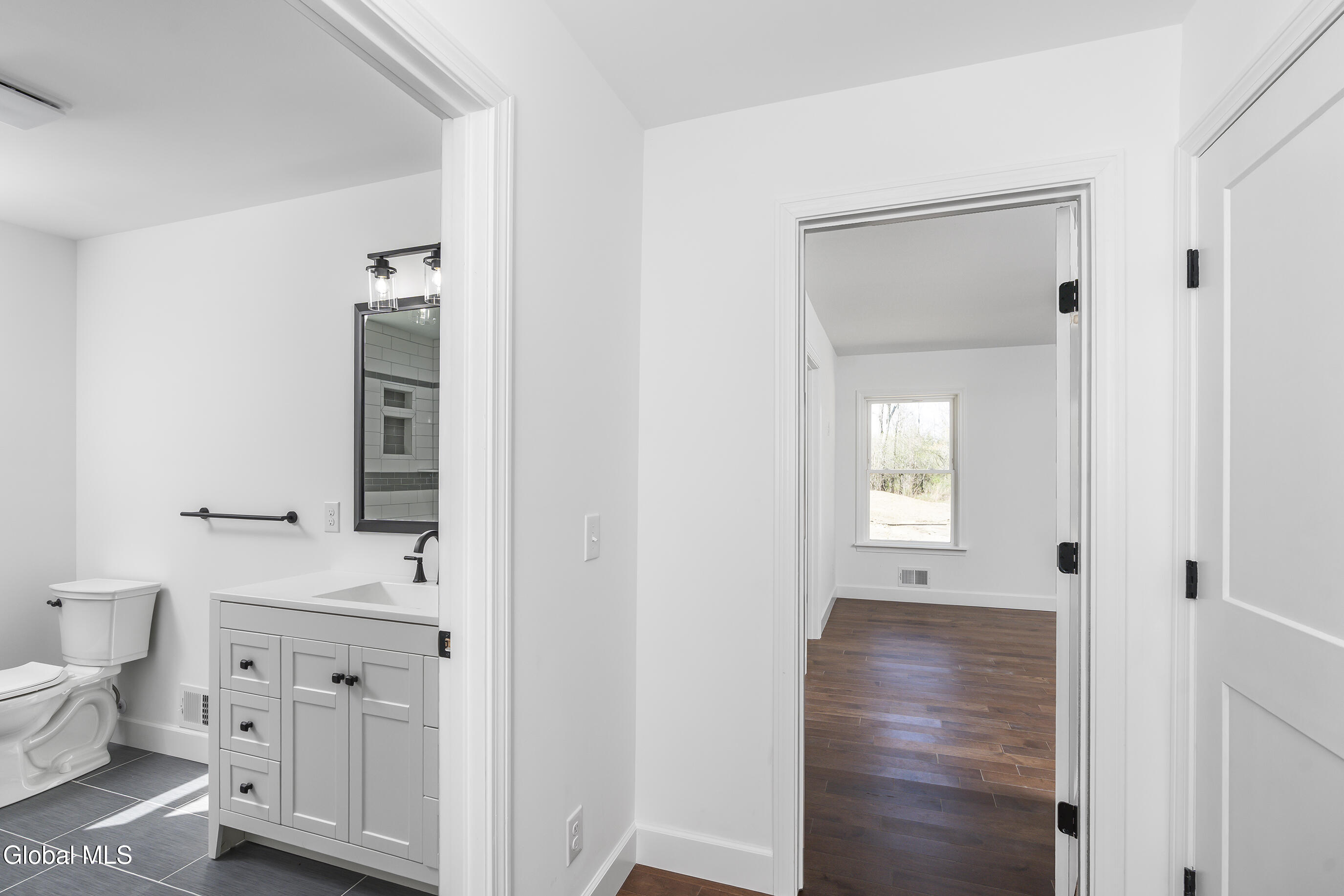 1379 Ny-146 Rexford NY 12148