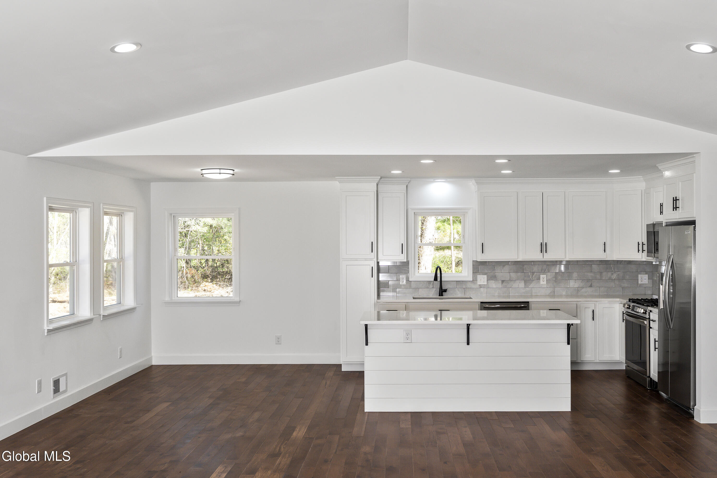 1379 Ny-146 Rexford NY 12148