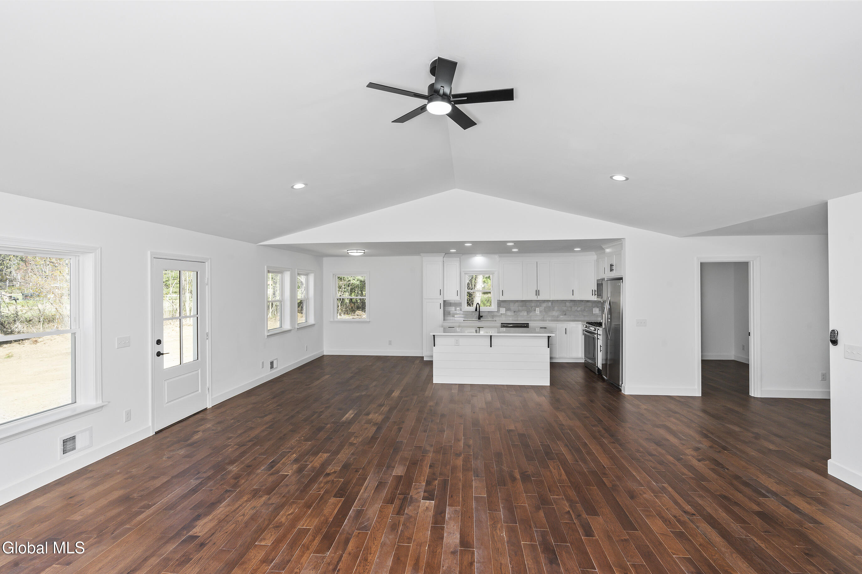 1379 Ny-146 Rexford NY 12148