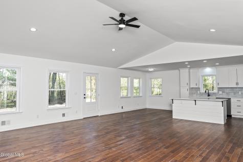 1379 Ny-146 Rexford NY 12148