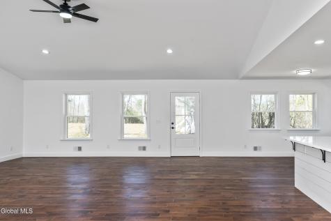 1379 Ny-146 Rexford NY 12148