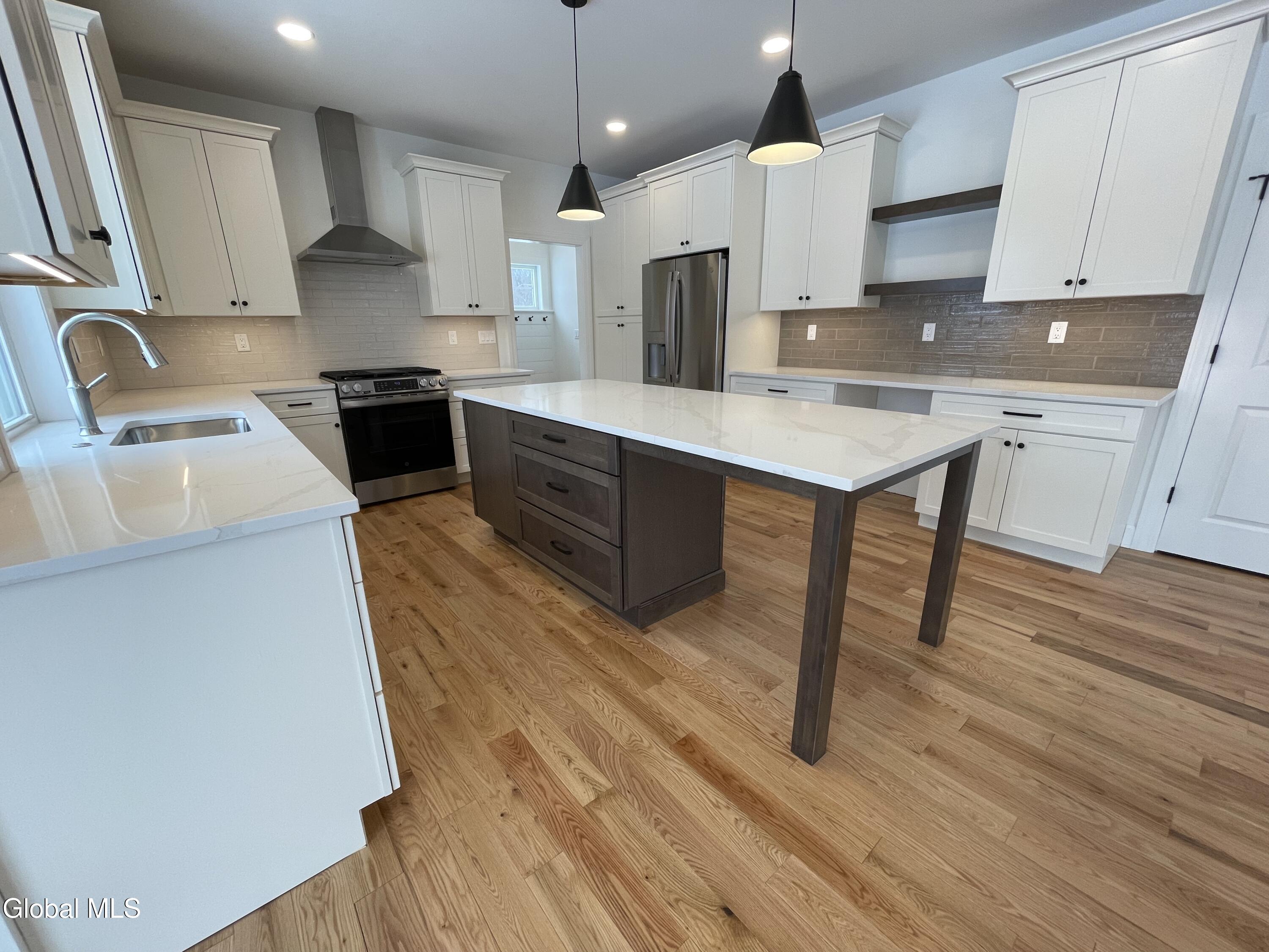 23 Gronczniak Road Stillwater NY 12170