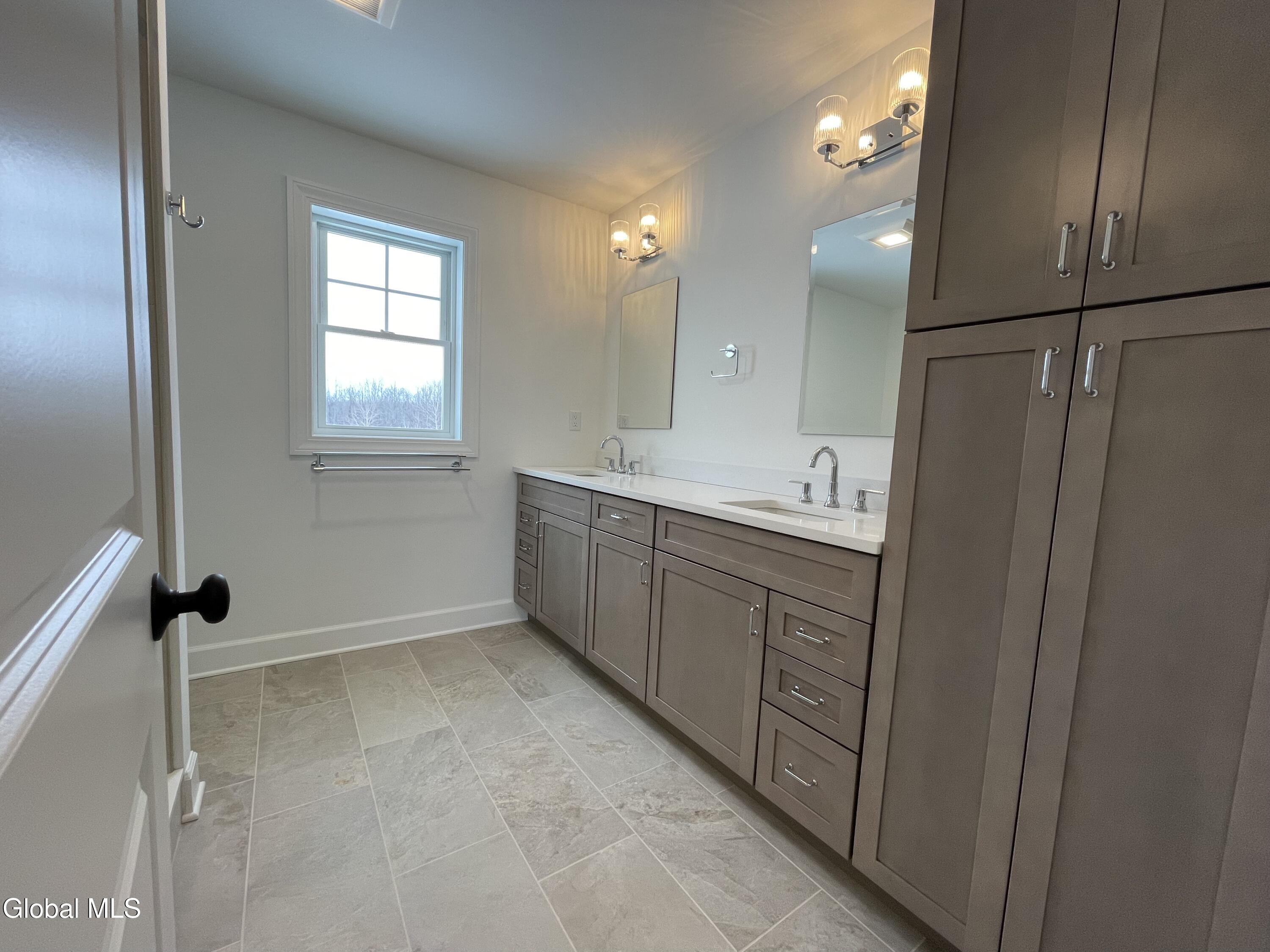 23 Gronczniak Road Stillwater NY 12170
