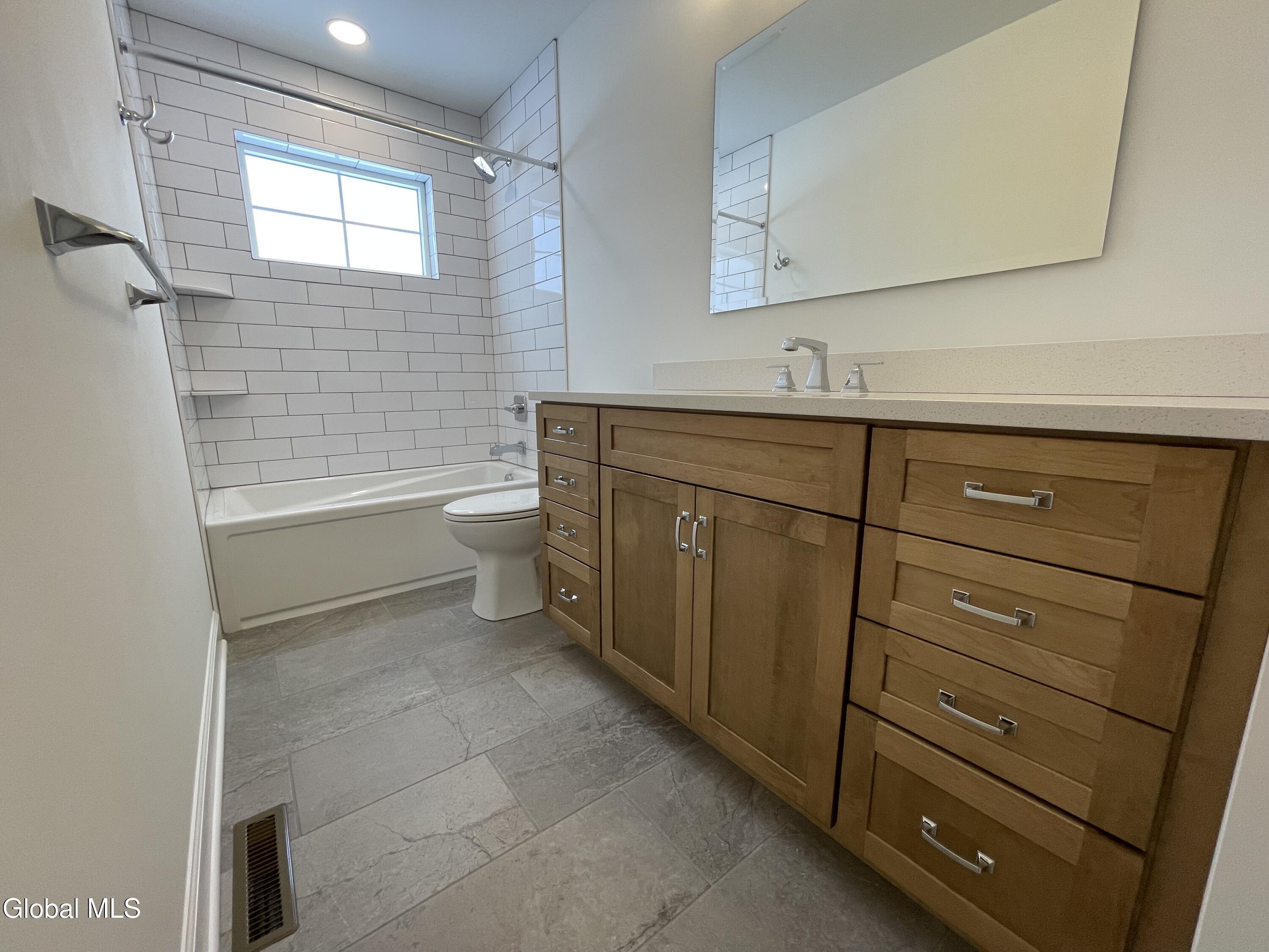23 Gronczniak Road Stillwater NY 12170