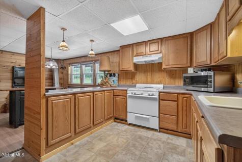 28 Overlook Lane East Berne NY 12059