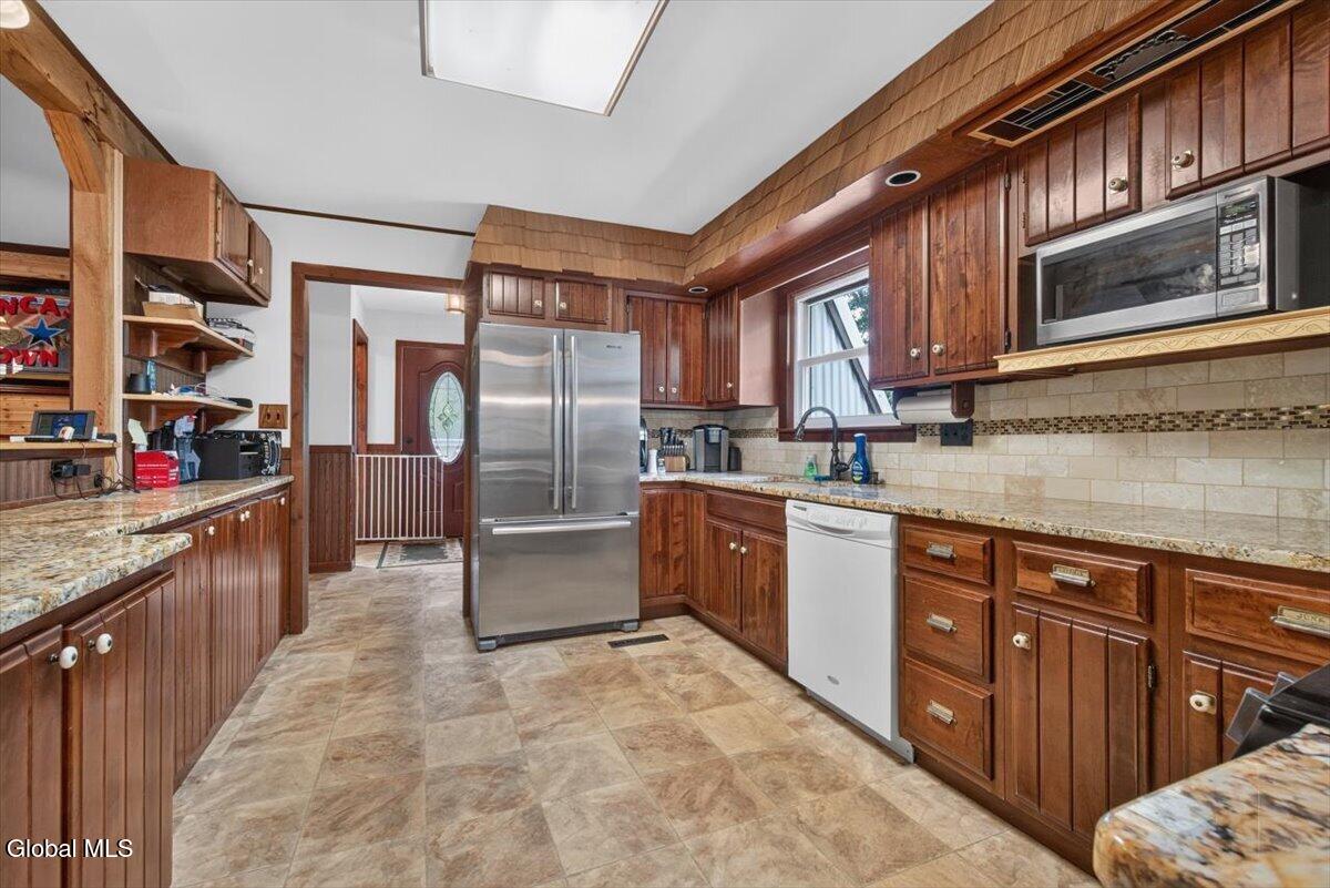 28 Overlook Lane East Berne NY 12059