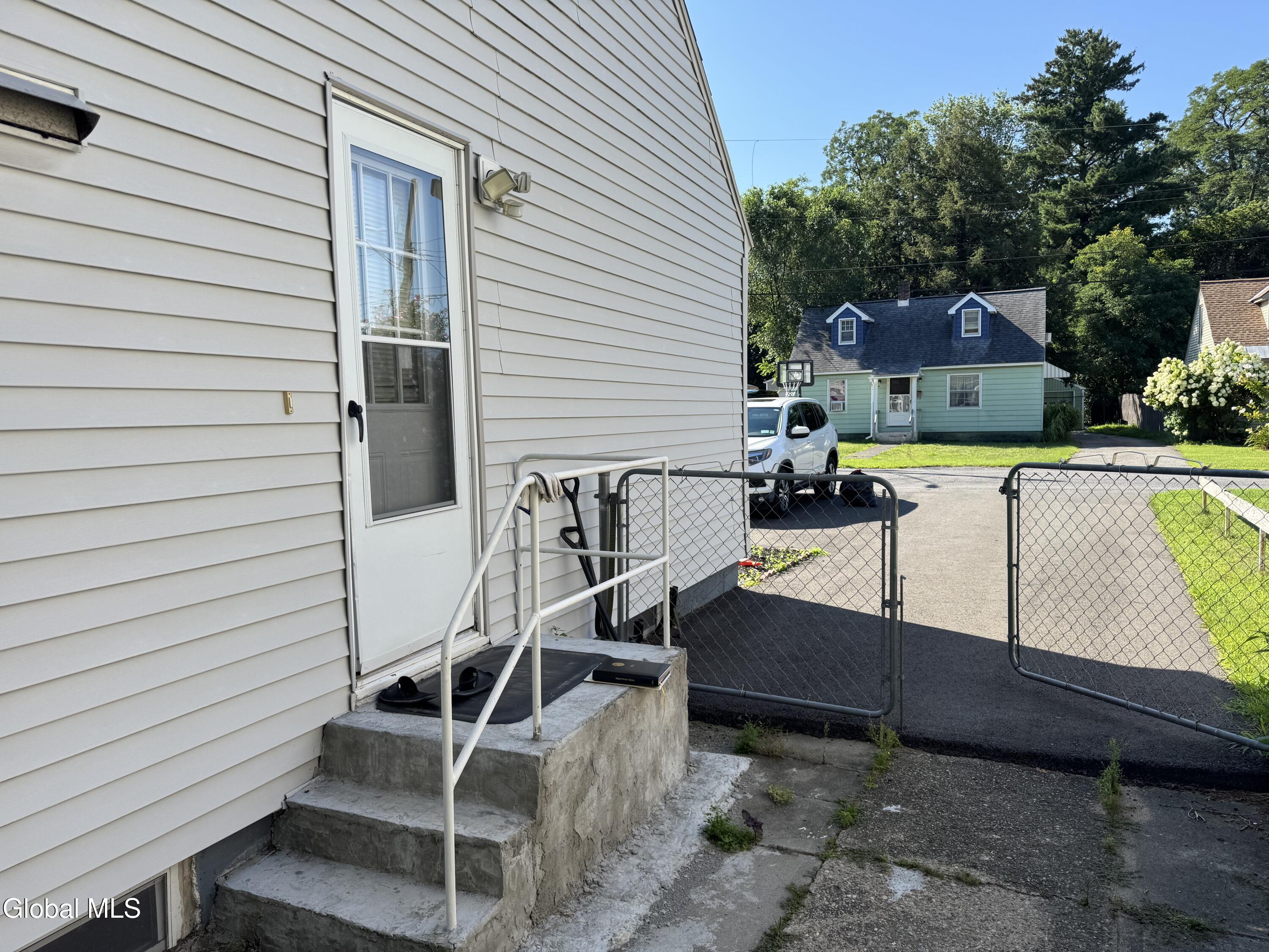 1716 Dorsett Street Schenectady NY 12303