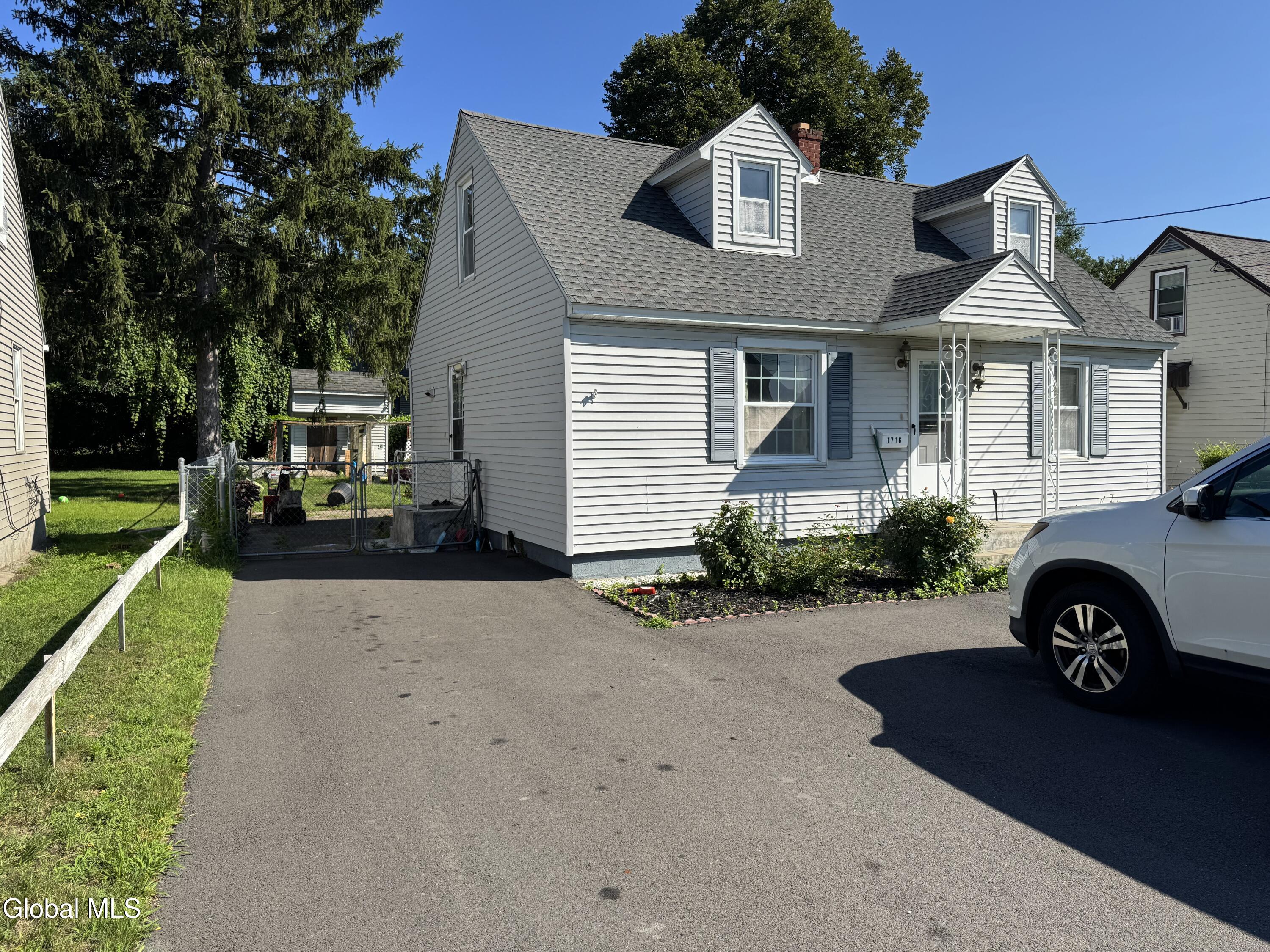 1716 Dorsett Street Schenectady NY 12303