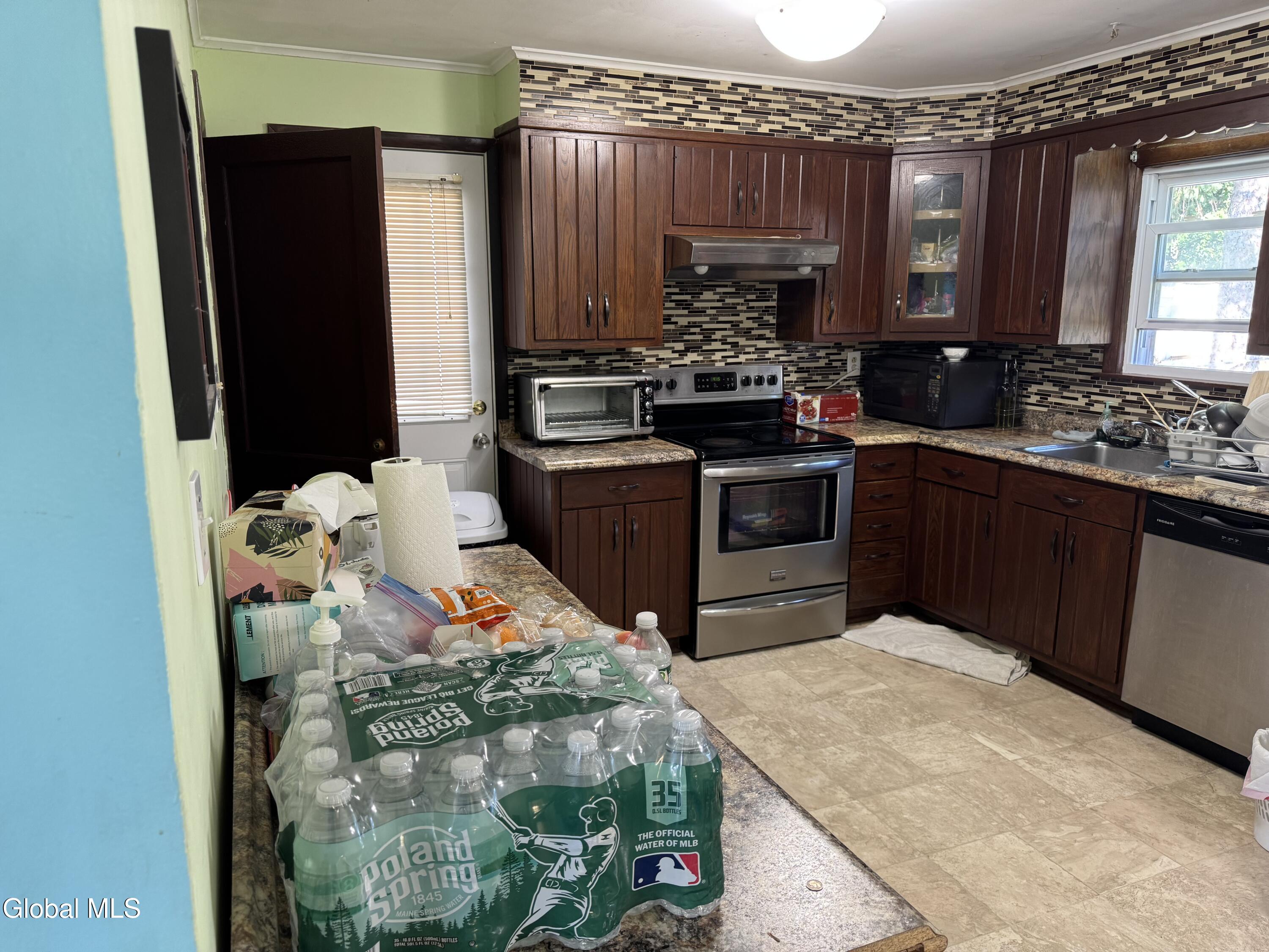 1716 Dorsett Street Schenectady NY 12303